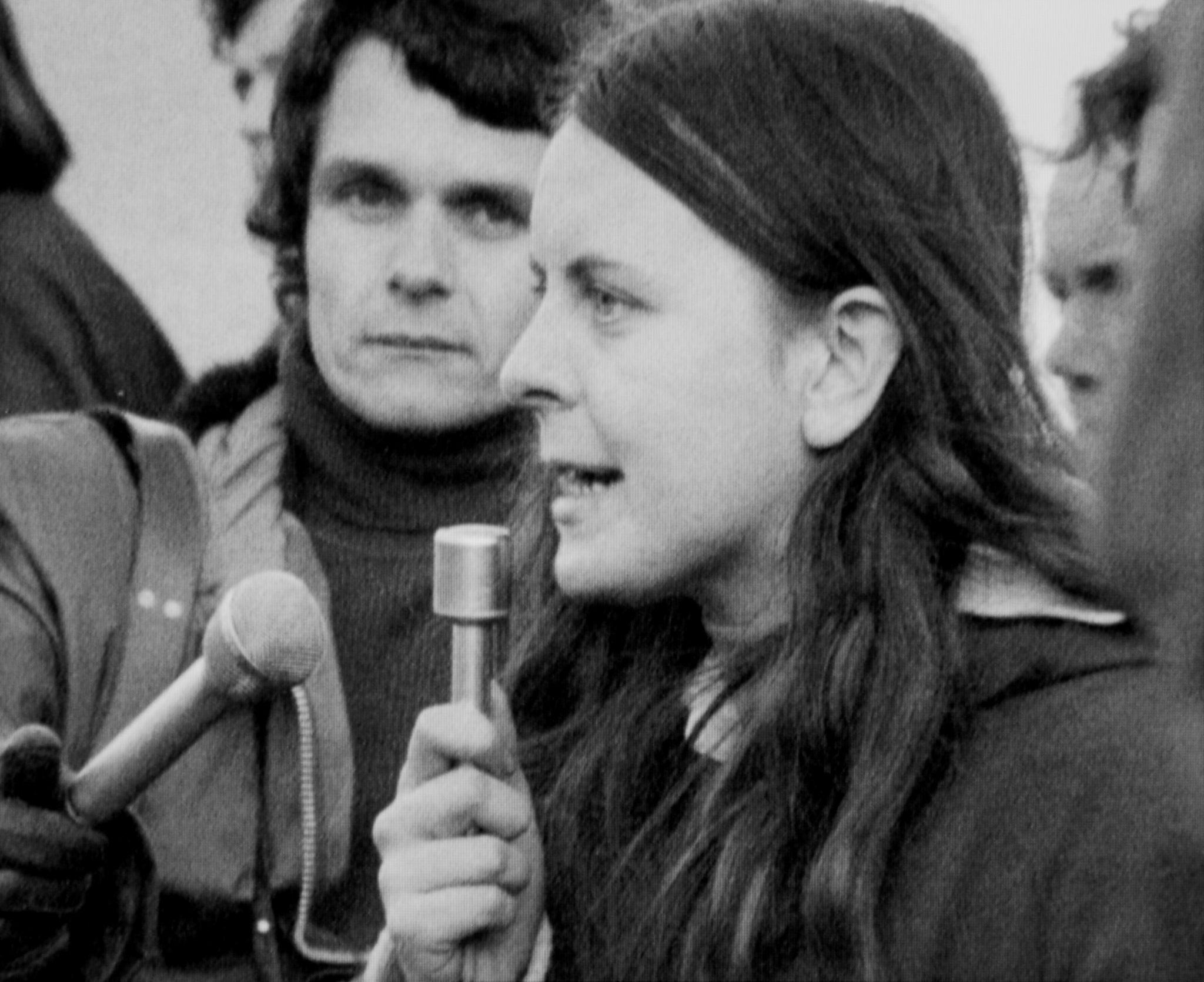 Duncan Campbell Journalist Born 1944 - h2veo96